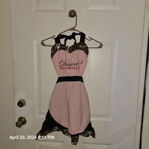 Vintage desserts apron